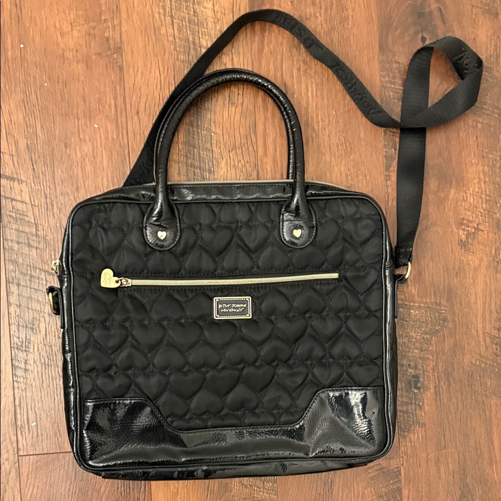 Betsey Johnson Quilted Hearts Laptop Shoulder Bag - Black